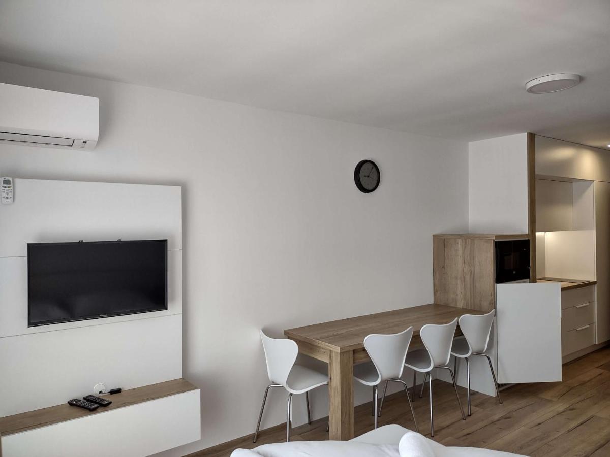 Apartman Kyjev 2 Podhájska Extérieur photo
