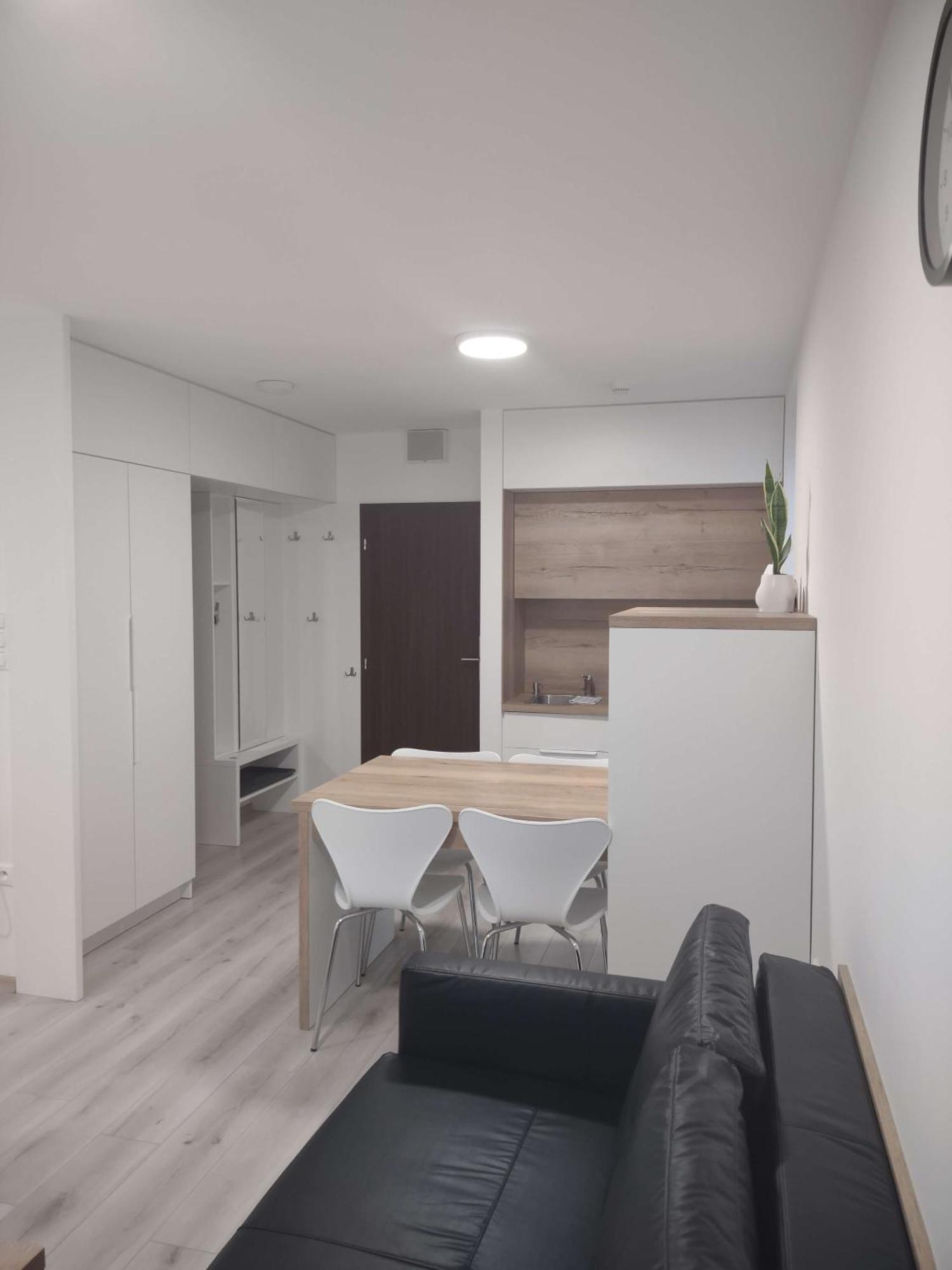 Apartman Kyjev 2 Podhájska Extérieur photo